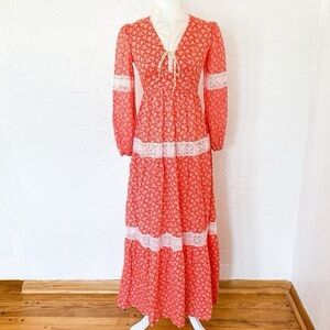 Vintage rare Gunne sax inspiration Chic Red Floral Long Sleeve Dress